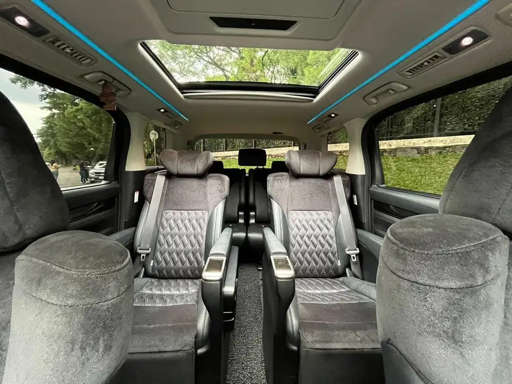 Sewa alphard mingguan  promo menarik bulan ini