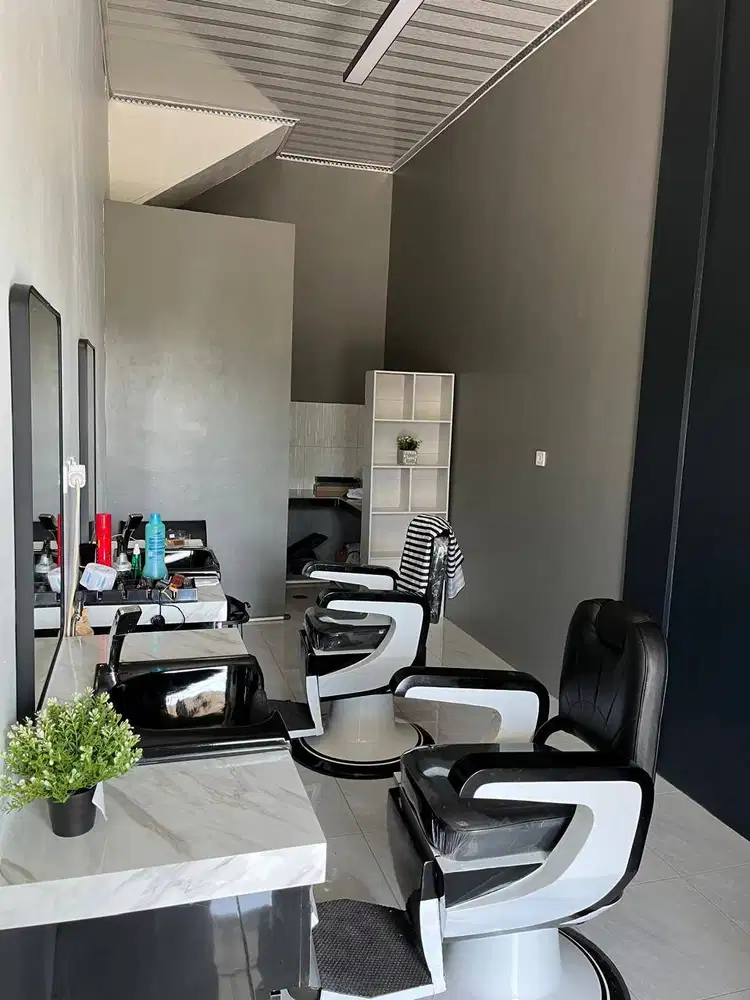 DICARI KAPSTER BARBERSHOP