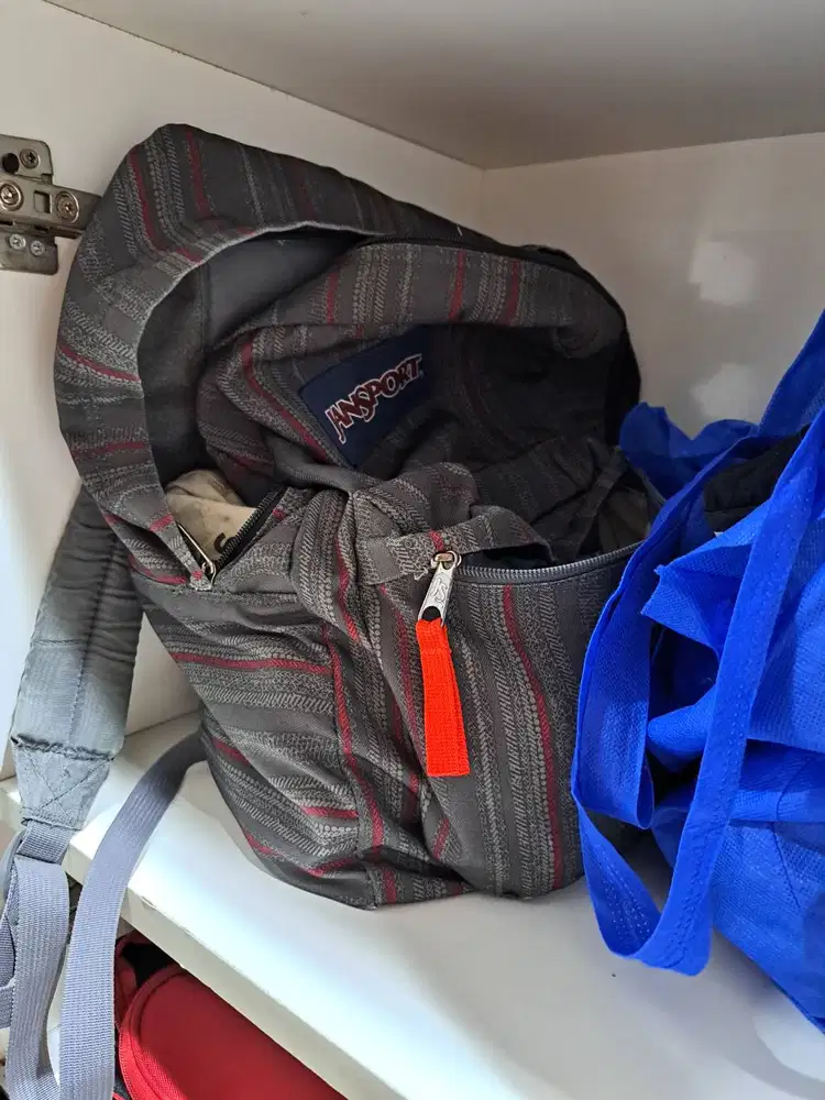 dicari karyawan untuk laundry kiloan