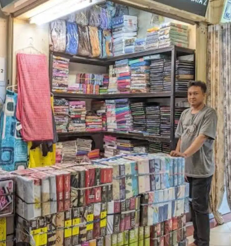 Pegawai Toko yg Berpengalaman