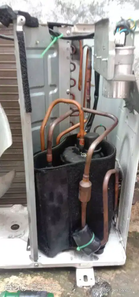 Melayani bongkar pasang ac,servis ac bocor,ac netes,mesin cuci,kulkas