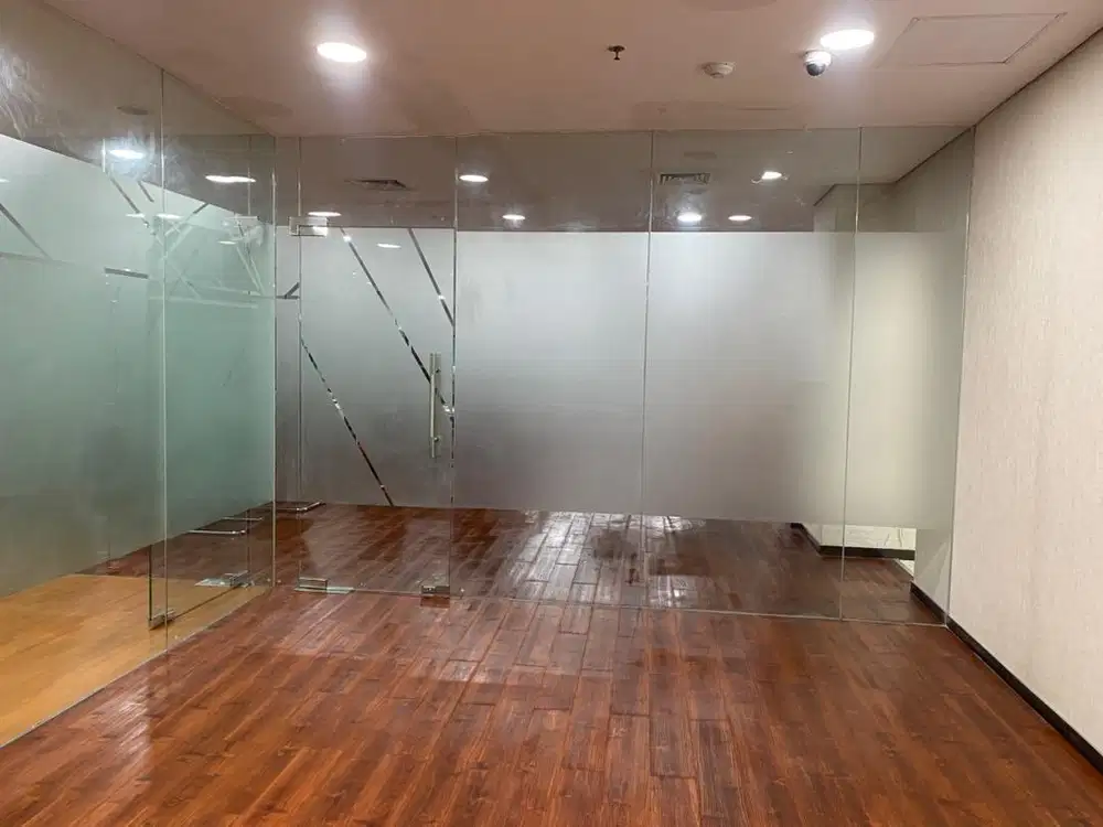 Jasa pemasangan kusen aluminium