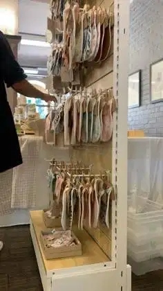 LOWONGAN SPG PEREMPUAN BAWAH 28 THN BAJU BAYI RAPIH BERSIH RAJIN JUJUR