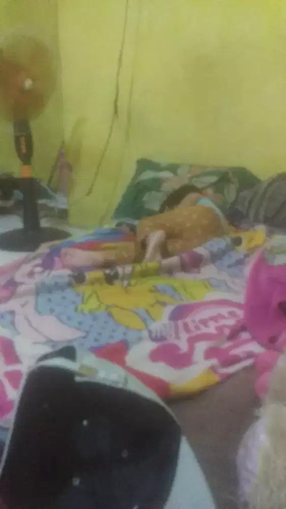 Dibutuhkan tukang momong anak khusus wanita
