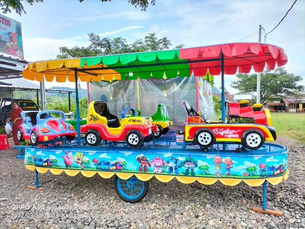 Odong Kereta Panggung Mobil Fiber