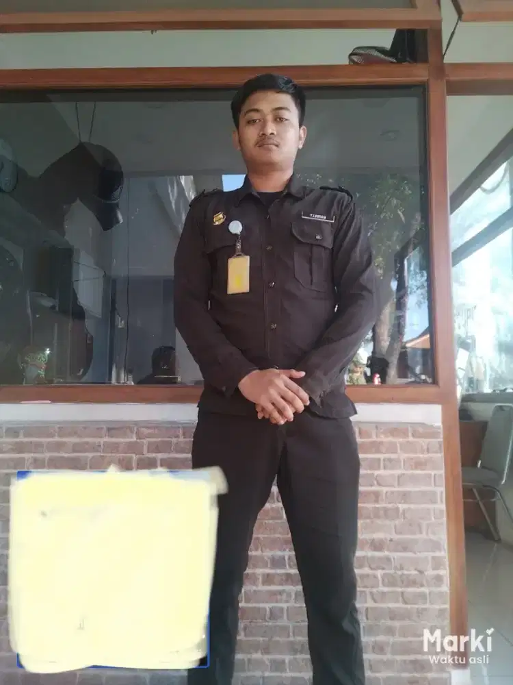Siap bekerja dan membantu pimpinan susai SOP