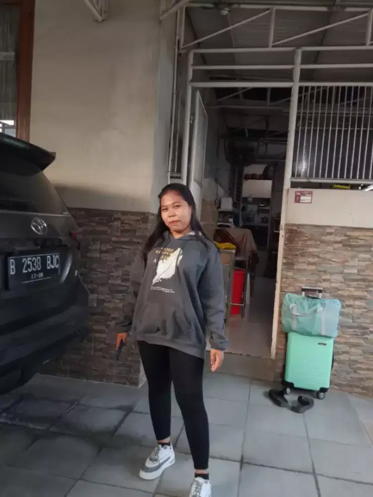Cari pekerjaan jaga toko atau sedapat nya