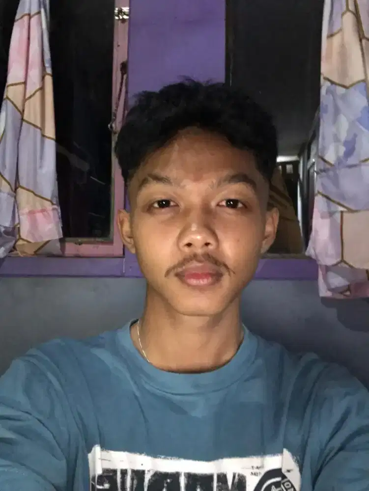 Butuh pekerjaan