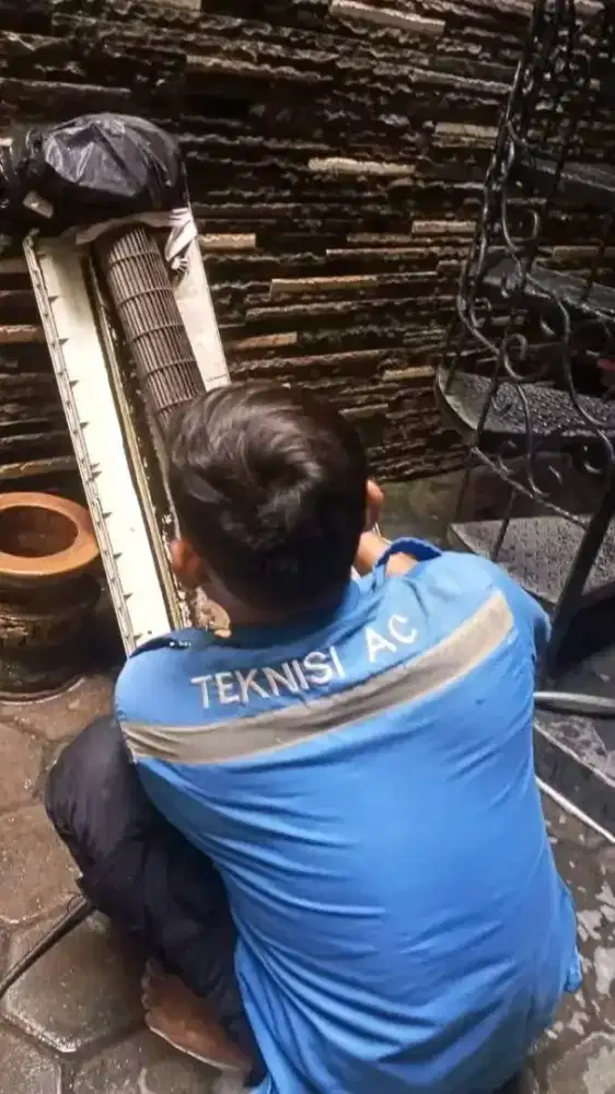 Melayani jasa bongkar pasang ac,dan jasa servis ac