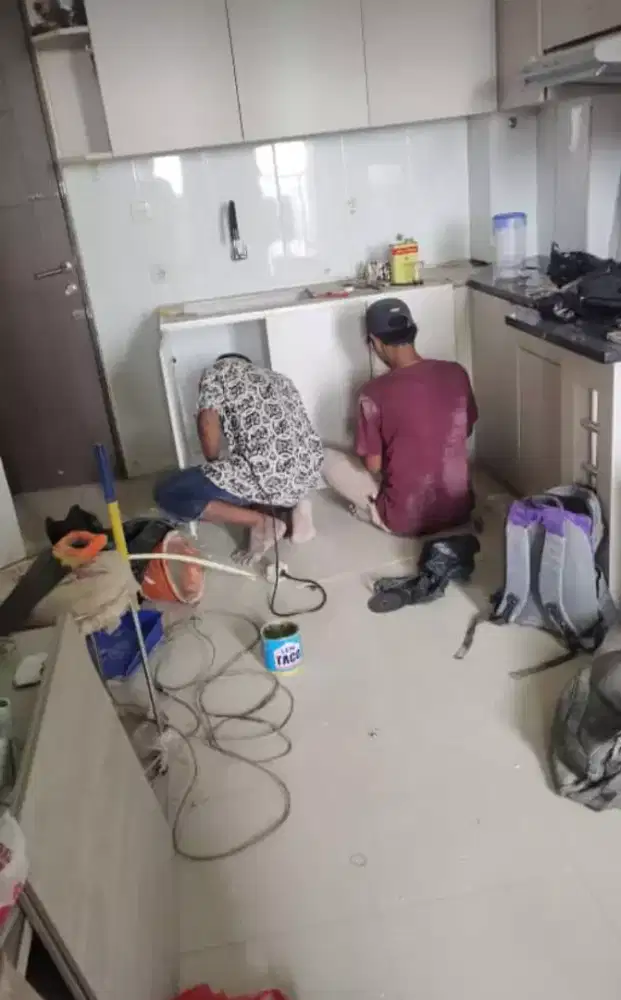 Spialis renovasi rumah,atap bocor,kramik,flapon,cat tembok,dak beton
