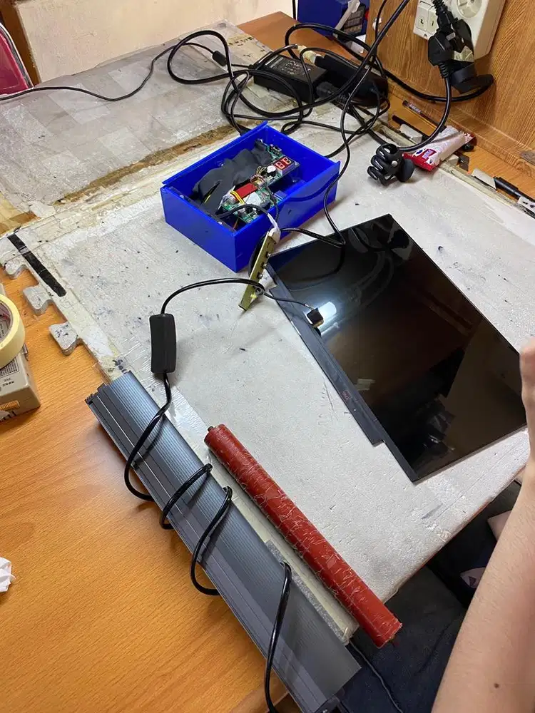Lowongan kerja service LCD LAPTOP