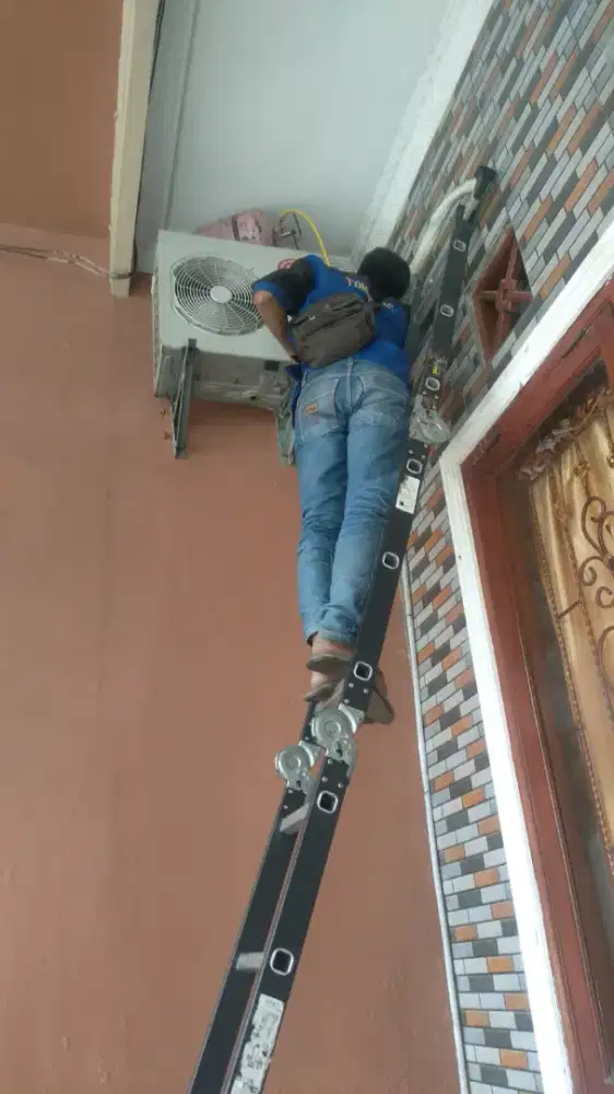 Jasa perbaikan AC mati total ke rumah