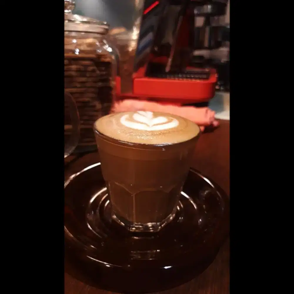 Di perlukan Barista & kitchen