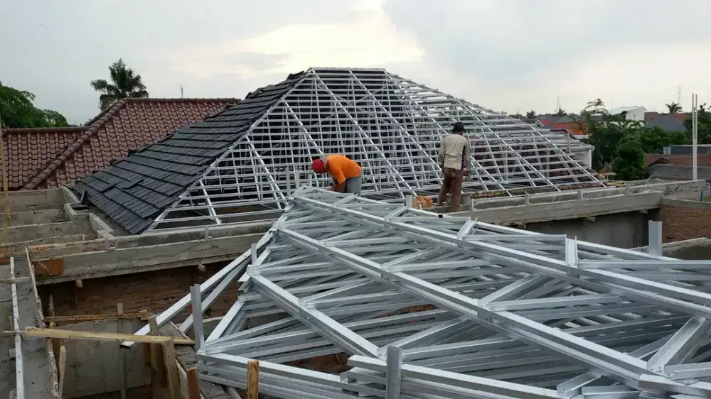 Tukang perbaikan atap bocor renovasi pasang baja ringan plafon PVC GRC