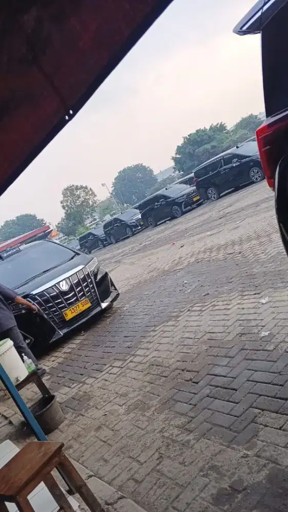 Cari kerja sebagai driver