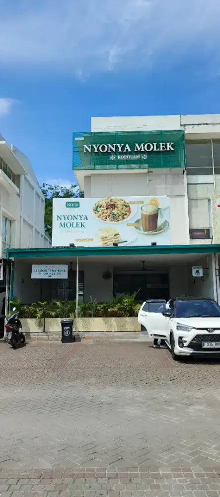 LOWONGAN WAITERS dan HELPER DAPUR