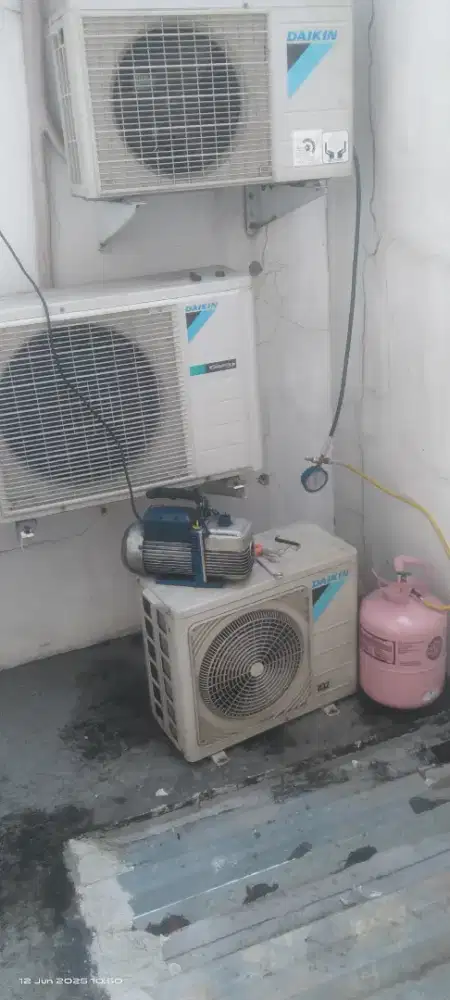 JASA SERVICE AC PANGGILAN BONGKAR PSANG AC KULKAS DAN LAIN NYA