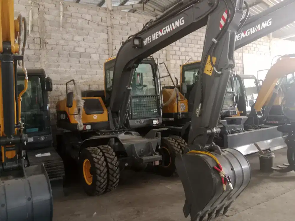 Wheel excavator roda hel80