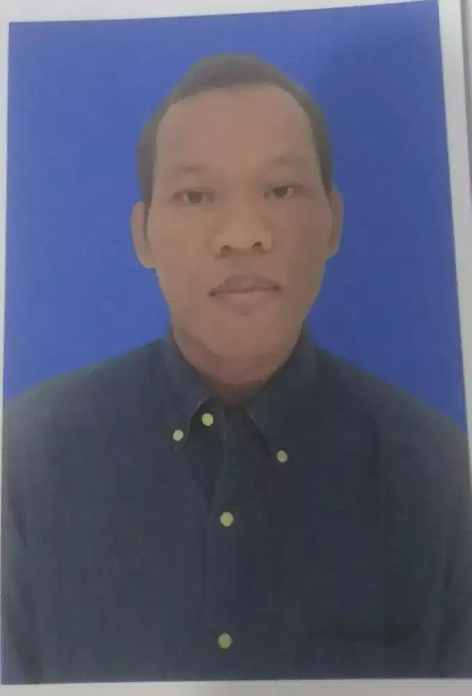 Cari pekerjaan apa saja. Yg ada mess