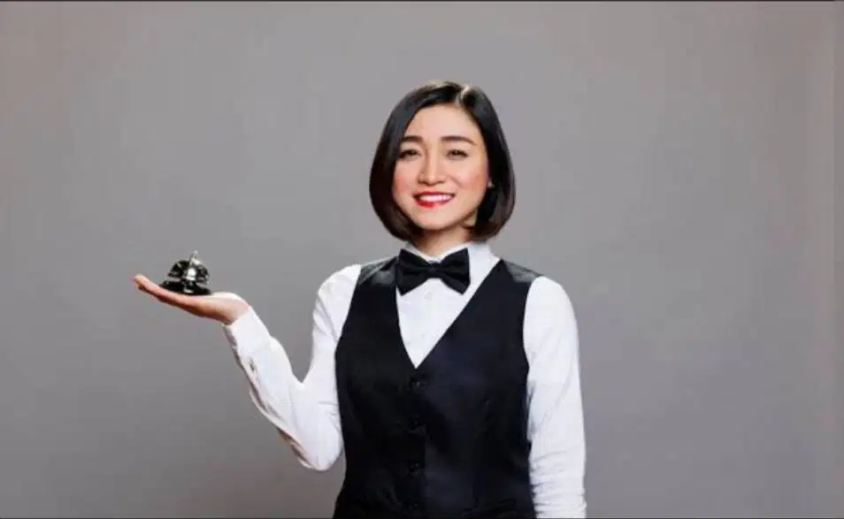 DIBUTUHKAN SEGERA WAITER/PELAYAN/ PRAMUSAJI