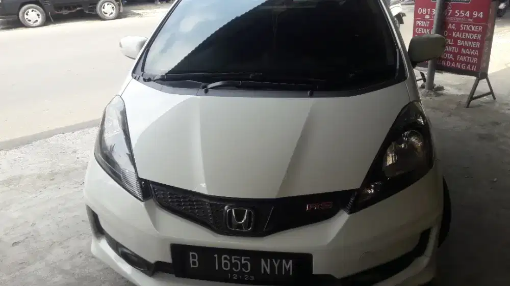 Poles body mobil panggilan