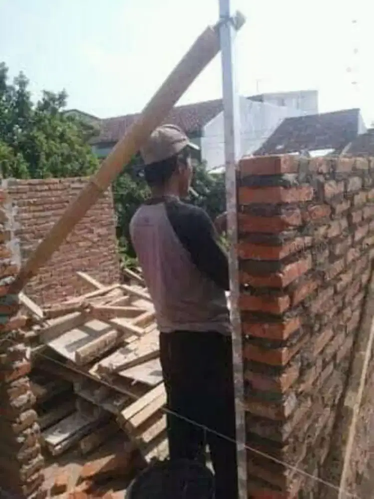 kang mus tukang bangunan Surabaya