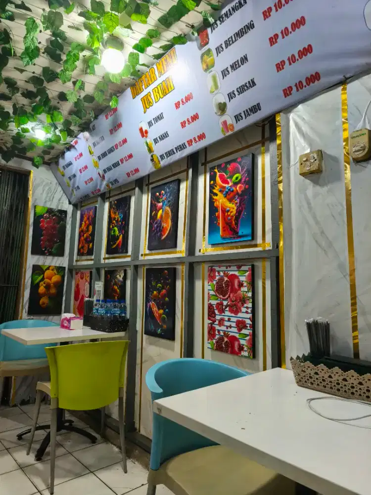 Di cari karyawan laki2 Outlet Jus