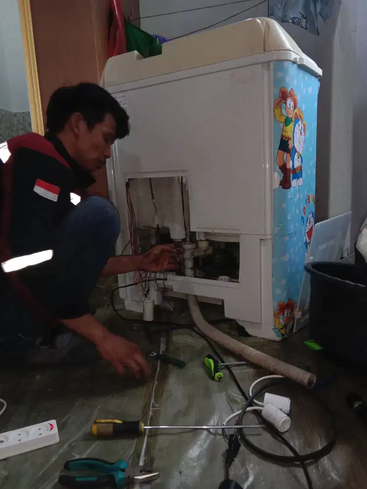 Service mesin cuci panggilan.