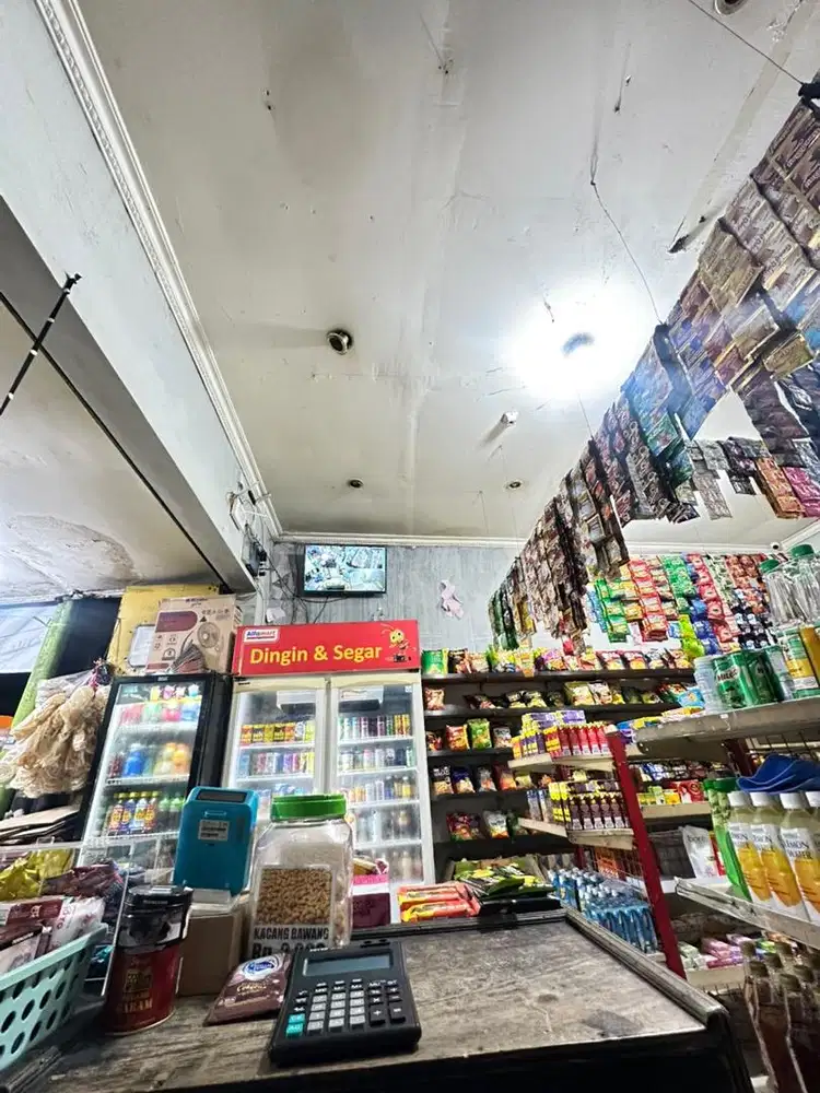 DI CARI KARYAWAN WANITA WARUNG MADURA