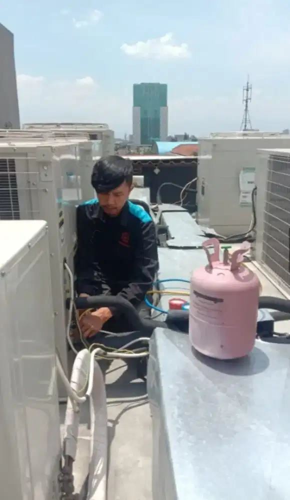 JASA SERVICE AC PANGGILAN BONGKAR PSANG AC KULKAS DAN LAIN NYA