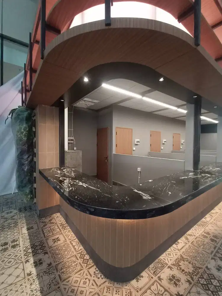 Dibutuhkan pegawai stan makanan di mall