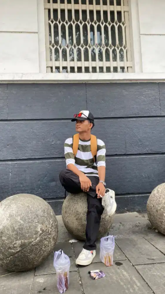 MENCARI PEKERJAAN