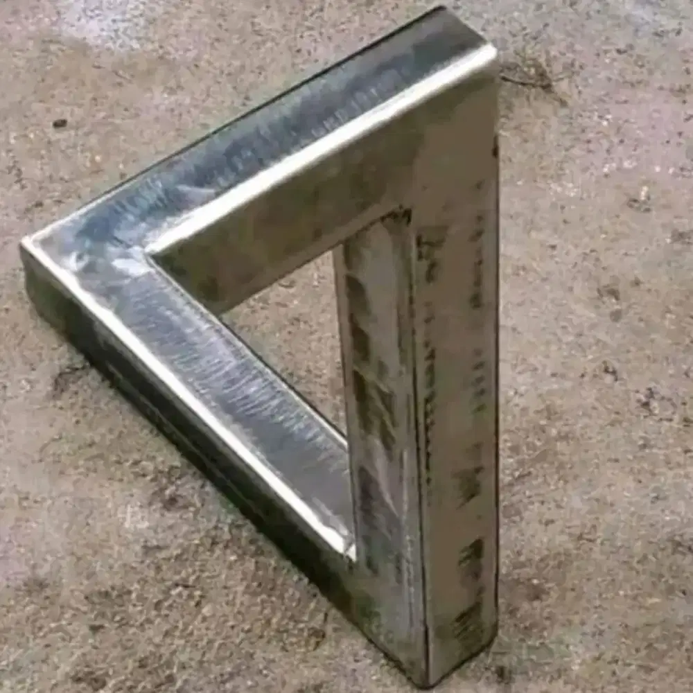 Tukang las teralisan