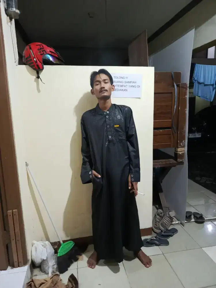 Mencari pekerjaan jaga kost