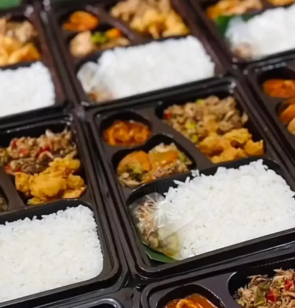 Staff Dapur Tempat Makan