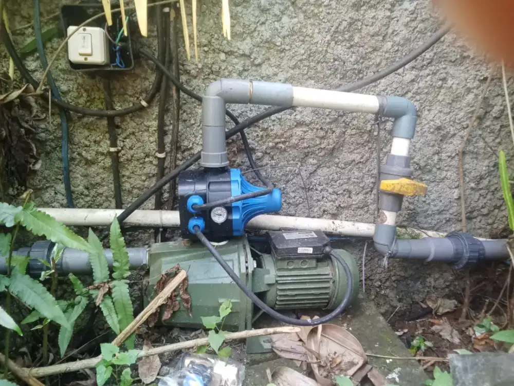 Service dan pasang pompa air tukang ledeng teknisi spesialis pompa air
