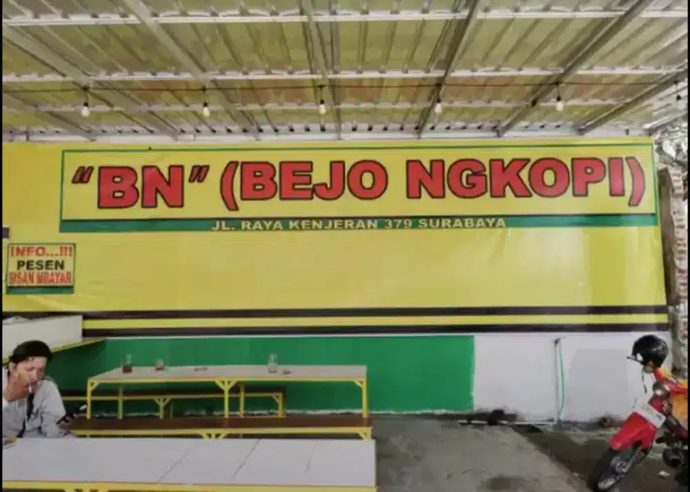 Disewakan stand 60x100cm jual makanan uenak murmer di warkop