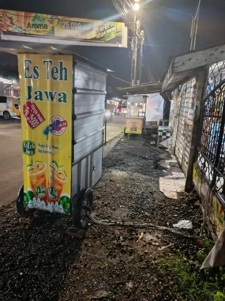 Jaga es teh dan cendol