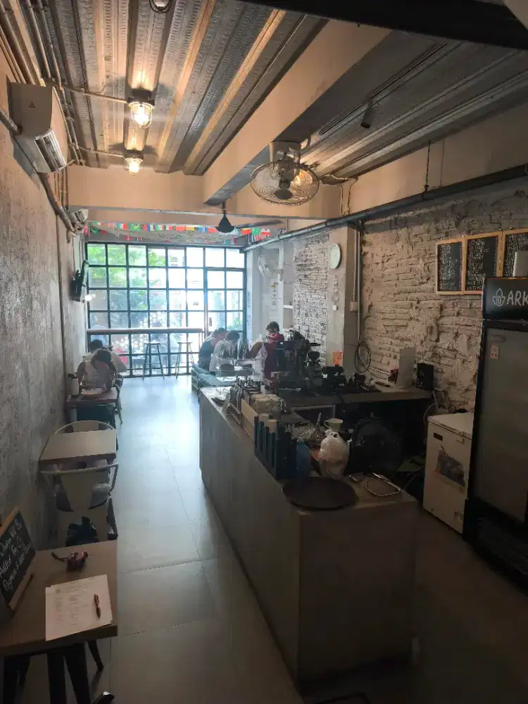 PART TIME Helper Barista & Kitchen