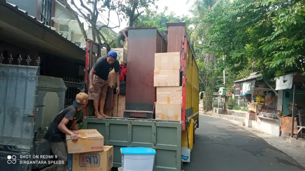 Sewa truk pindahan rumah online 24 jam