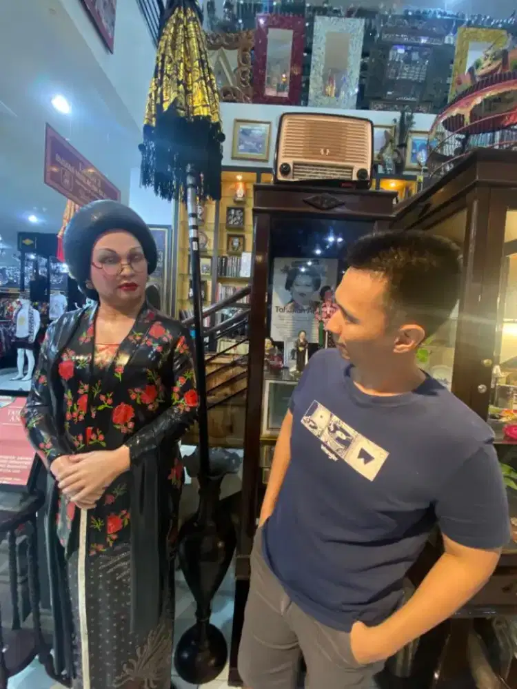 Sopir harian atau pribadi