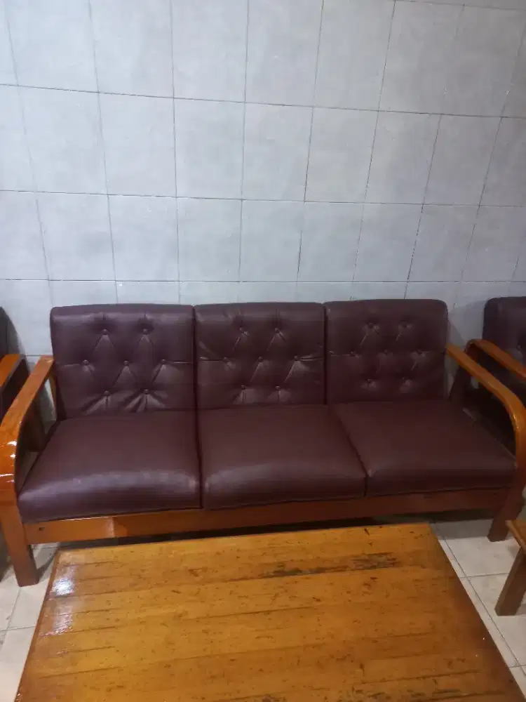 Spesialis service sofa panggilan