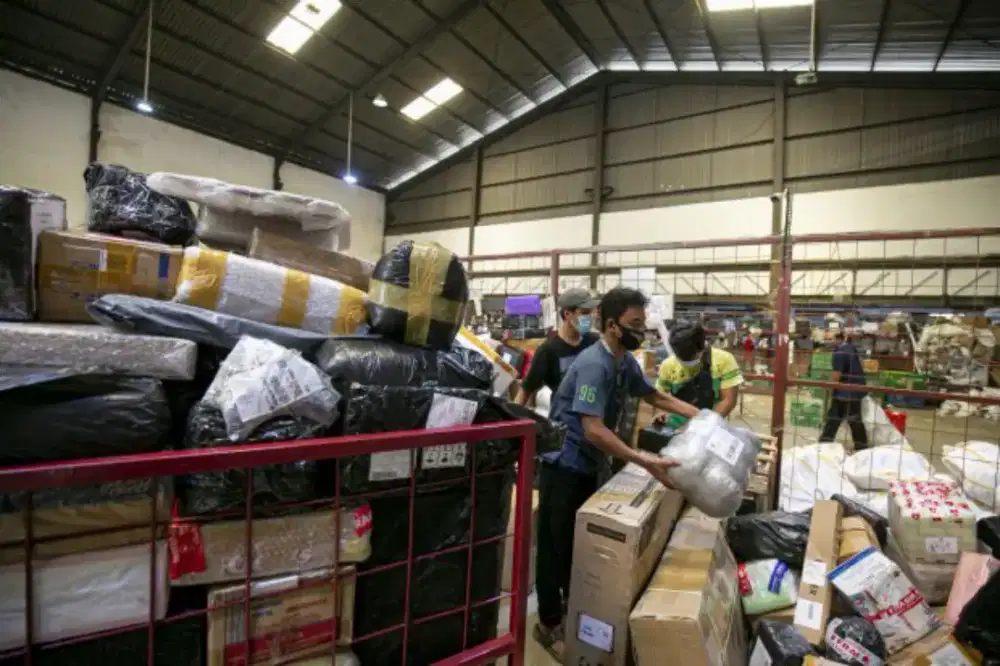 dicari yang mau kerja packing dan sopir