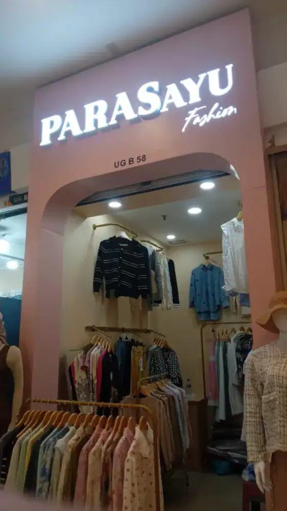 Penjaga Toko + Live Tiktok