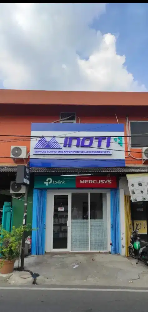 Kurir motor Inoti