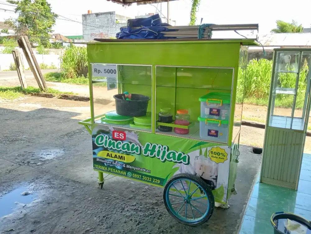 Jaga Stand Jualan Es Cincau