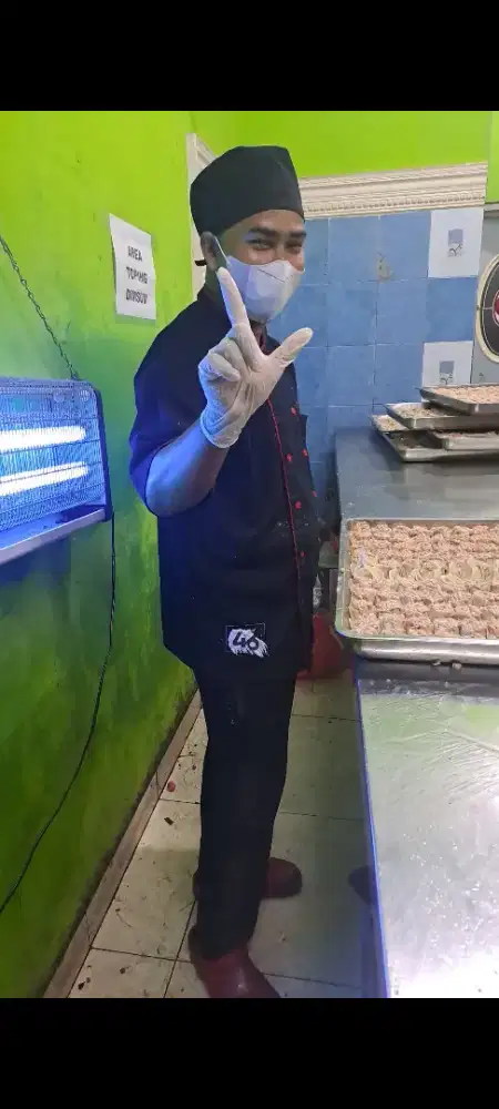 STAFF PRODUKSI DIMSUM