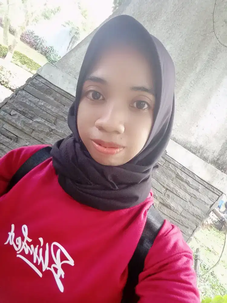 Cari kerjaan di cafe klau ada