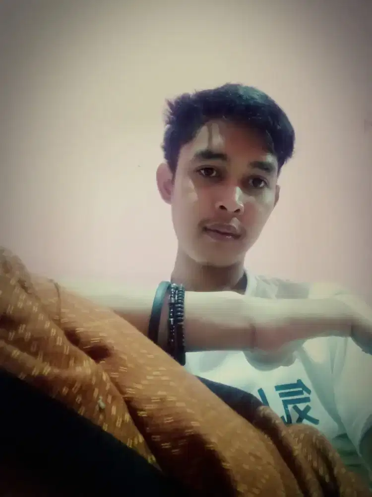 Mencari lowongan pekerjaan apa aja