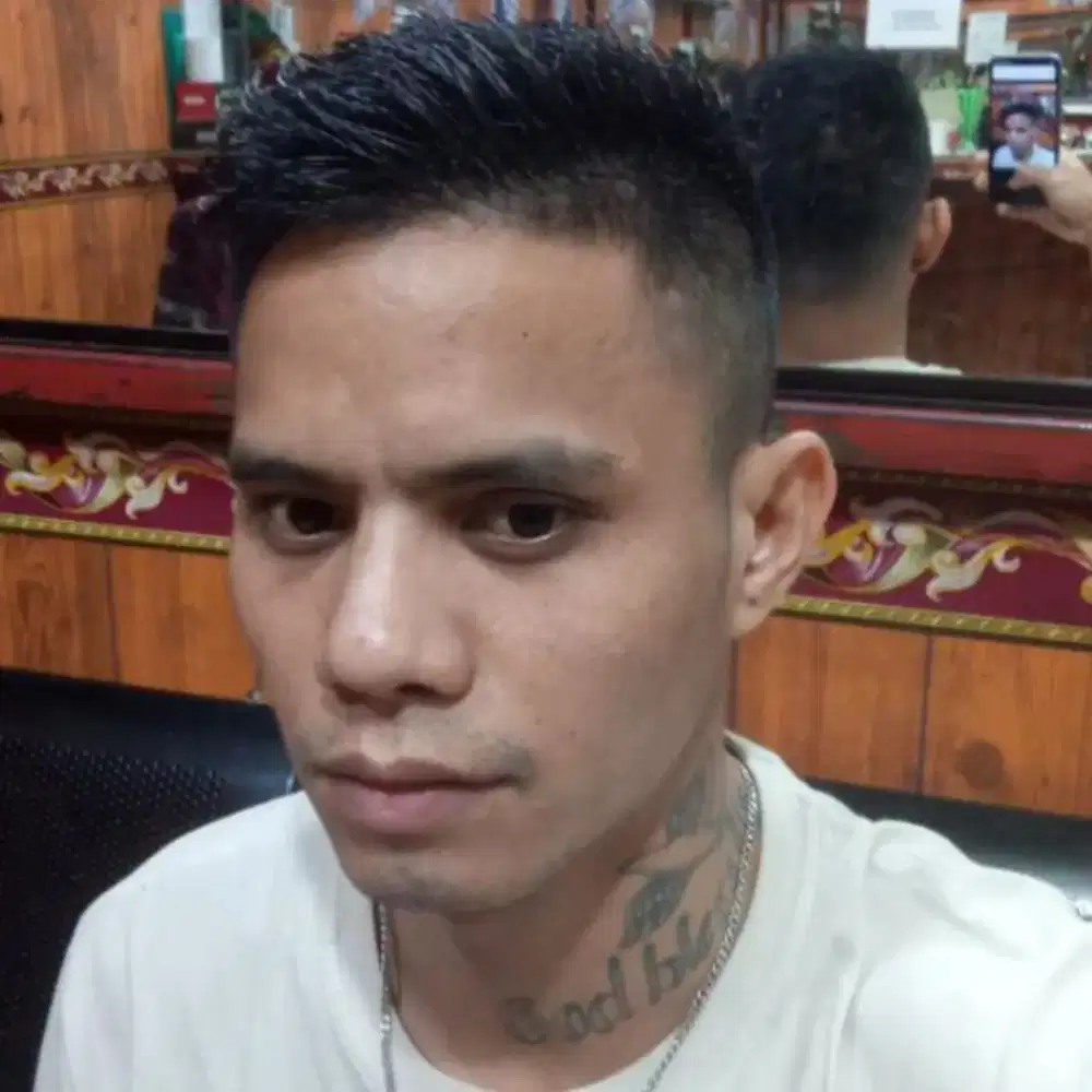 Saya sedang mencari pekerjaan
